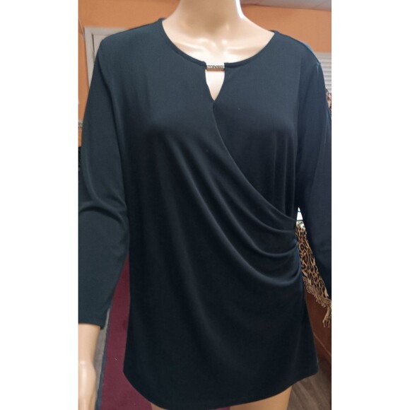 blouse - Picture 1 of 3